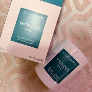Clarins Wonder Fig Scented Candle - Blue Box